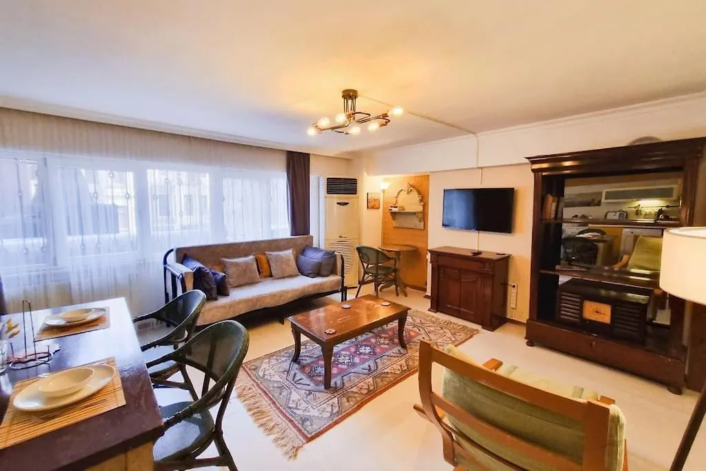 Comfortable Apartment In Istiklal Street Stambuł Turcja